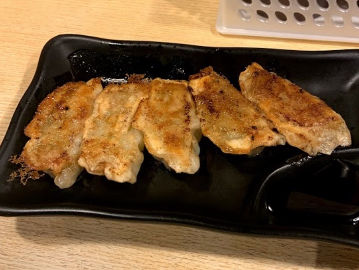 元祖トマトラーメン 三味 キャナルシティ博多ラーメンスタジアム店の餃子です