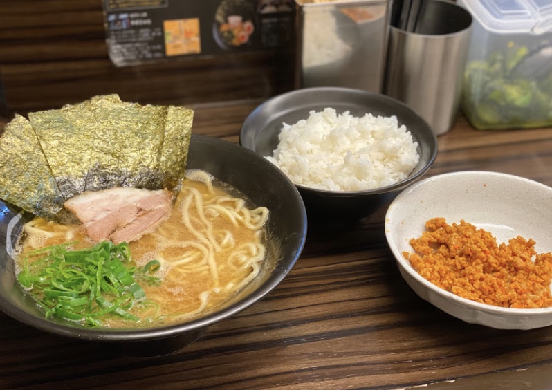 博多無邪気のラーメンです